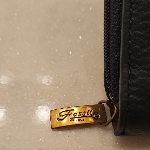 Fossil Black Genuine Leather Wallet - Picture 2 of 8